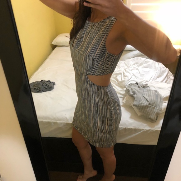 Forever 21 striped cutout dress - Picture 3 of 3
